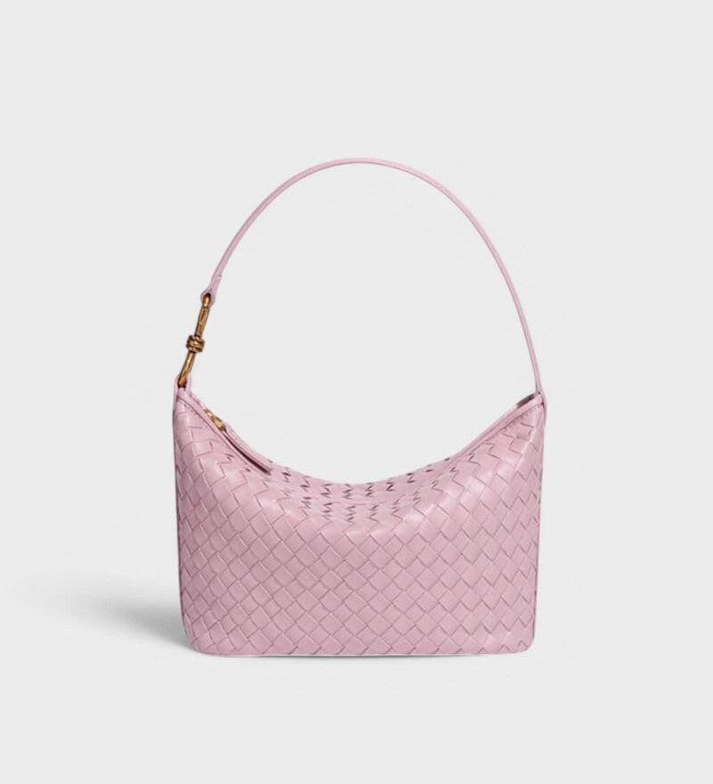 Renáta - Burgundi Stílusú Elegancia