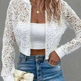 Andrina - Elegáns Csipkés, Cipzáras, Rövid Kabát